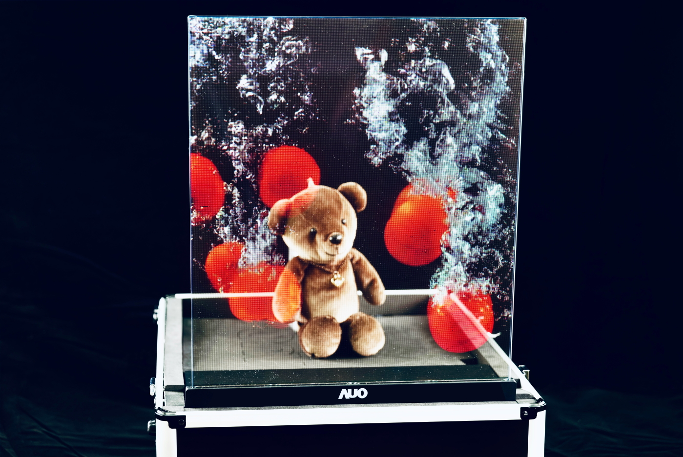 ���_�I���аlMicro LED͸���@ʾ�����߂�ߴ�͸�����@���������ȡ���ƴ��֮�������ɑ�����ǻ��Ƅ����ǻ��������̘Iչʾ�ȶ�Ԫ����