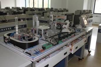 校園實訓(xùn) 計算機(jī)軟硬件技術(shù)開發(fā)實踐與提升